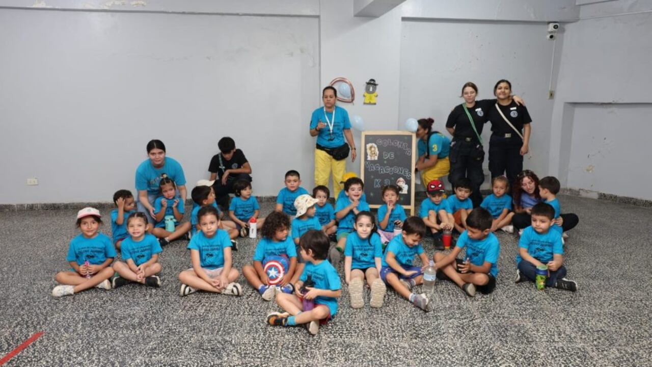 En la colonia de vacaciones realizada del 15 al 17 de enero, los brigadistas fueron de granayuda para el cuidado de los niños pequeños.