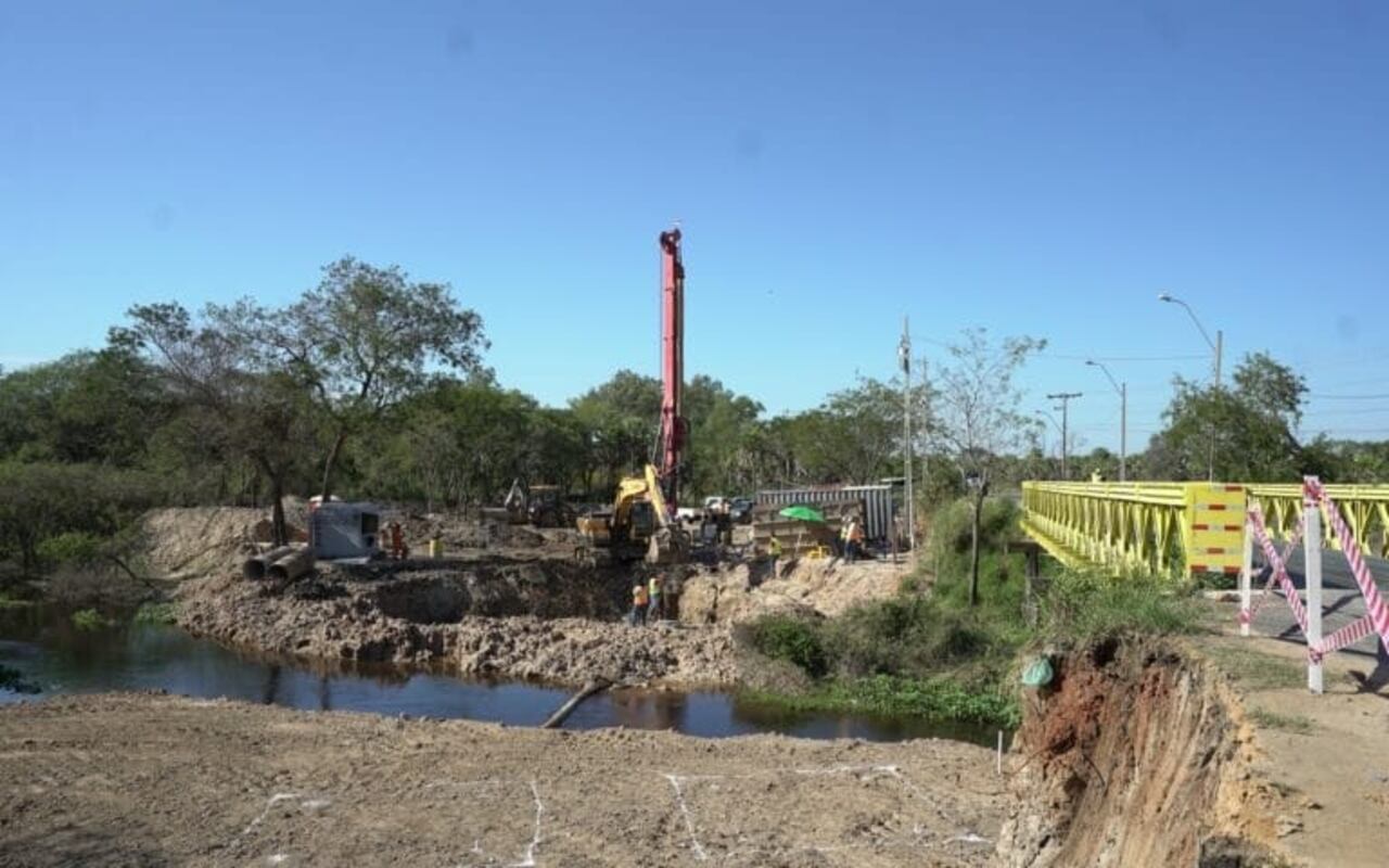 Obras sobre la PY-12 para reemplazar el viejo puente «Pararã». FOTO; MOPC