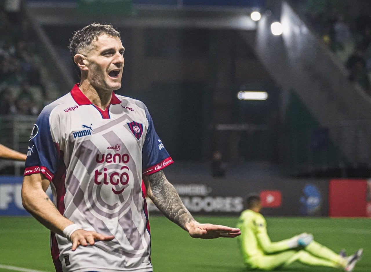 Pablo Vegetti fue autor del único gol cerrista, que al final sirvió para ganarle a Palmeiras y sacar boleto anticipado hacia los octavos de final de la Libertadores.