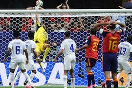 Cabo Verde frenó a la Roja con un arquerazo y un murallón en defensa