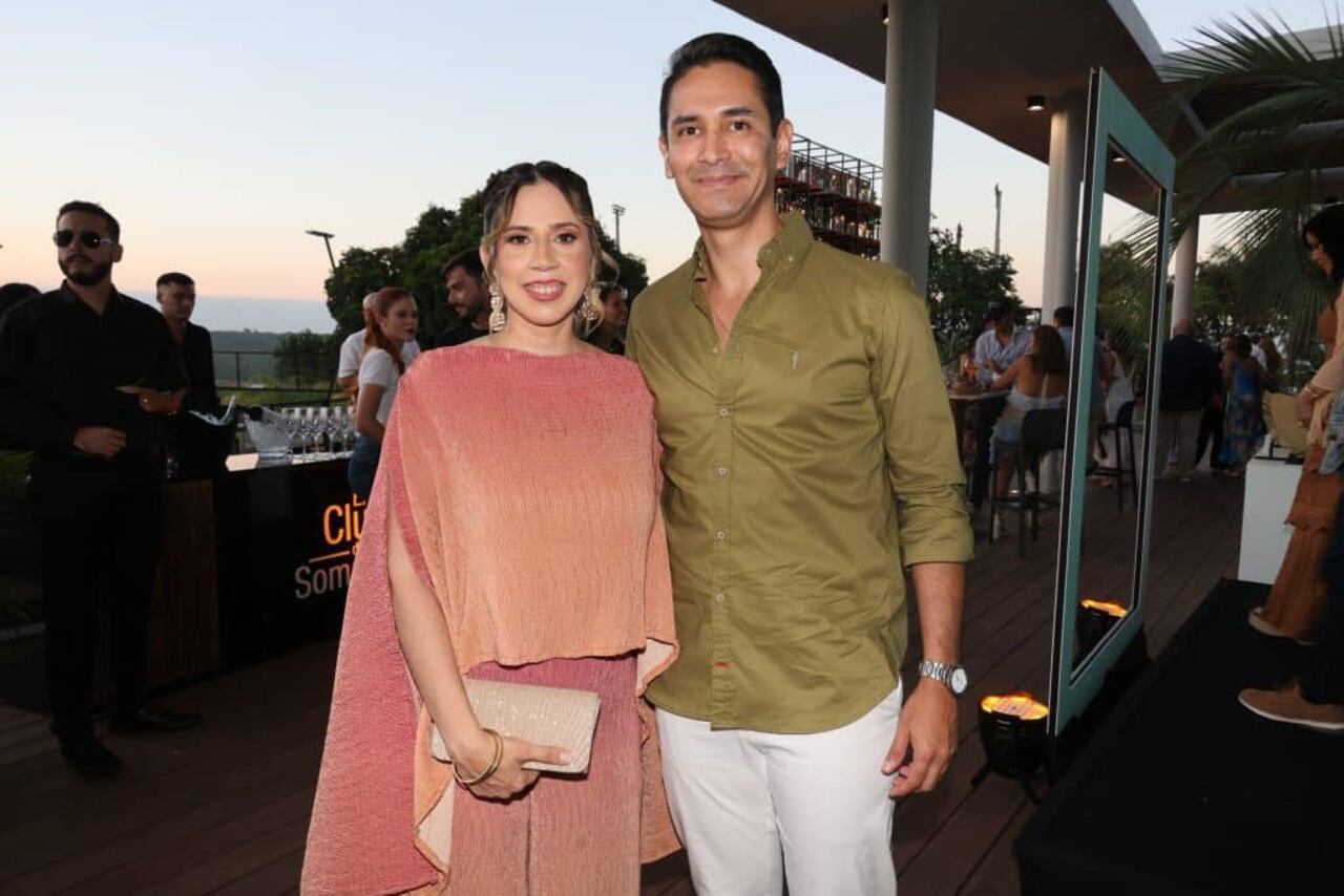 Giselle Meza y Arnold Benítez.