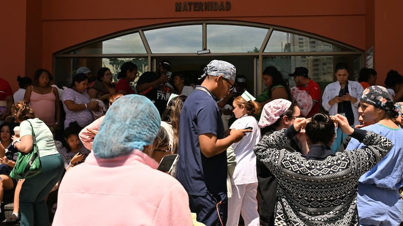 Evacuación masiva en Panamá por potente sismo.