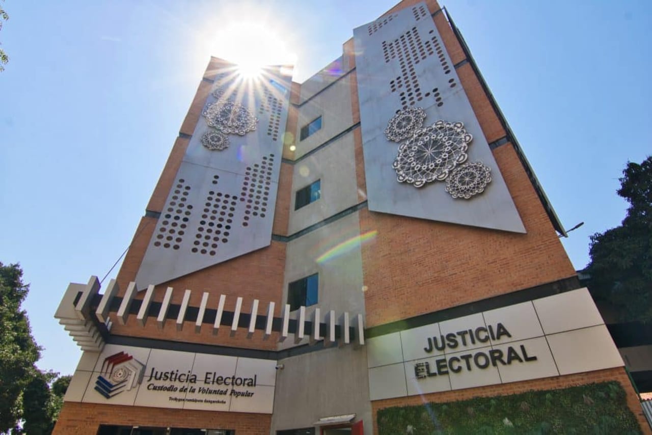 Fachada del Tribunal Superior de Justicia Electoral, órgano constitucional encargado deorganizar y supervisar los procesos electorales en el país.