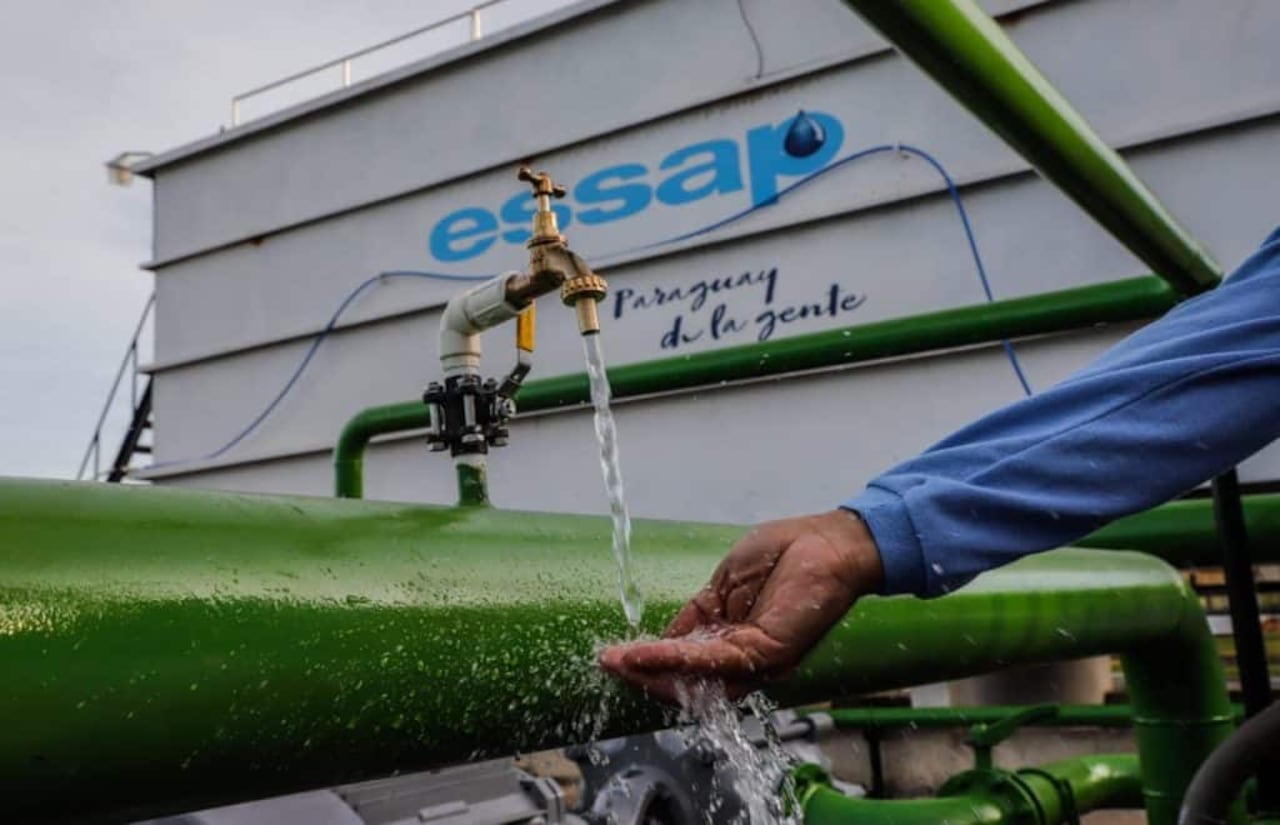 Existen numerosas denuncias de usuarios que reportan agua turbia en las cañerías de laEssap.