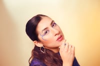 “Mi Jardín Azul”: un universo reflexivo, nostálgico e íntimo de Luli Maidana