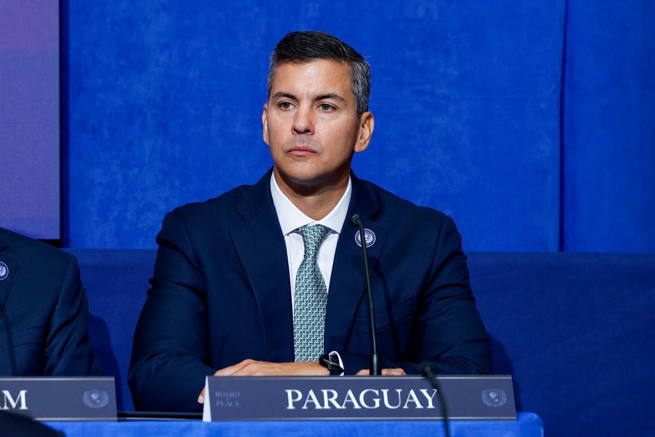 El mandatario Santiago Peña recordó la experiencia histórica del Paraguay como nación que enfrentó circunstancias extremas.