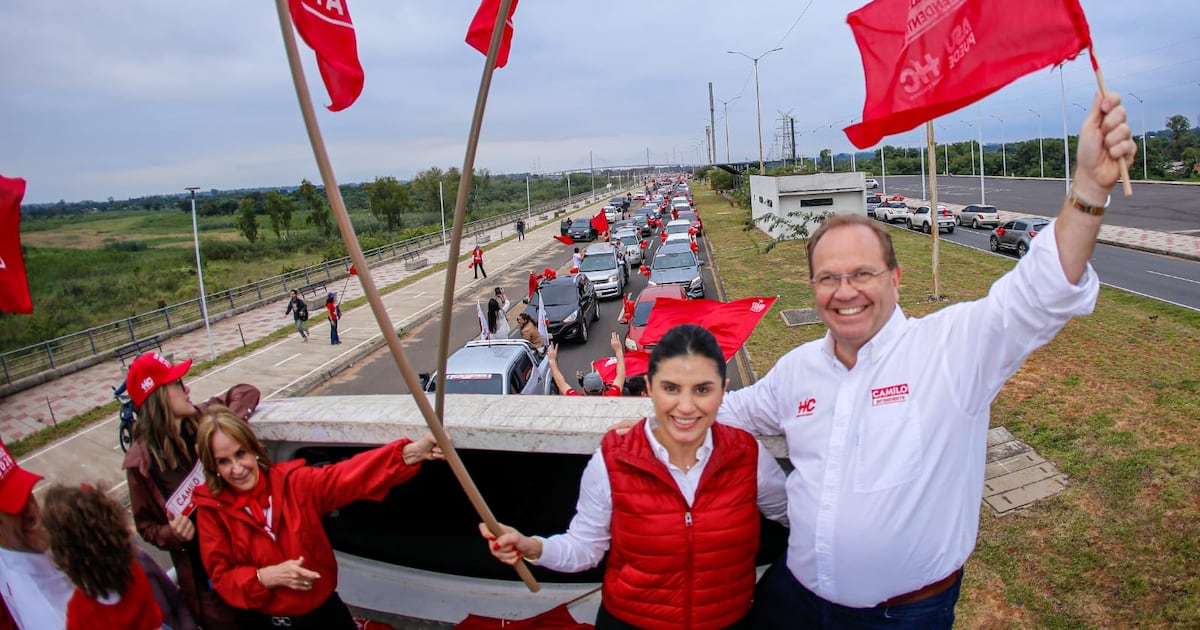 Camilo Pérez lidera caravana en Asunción