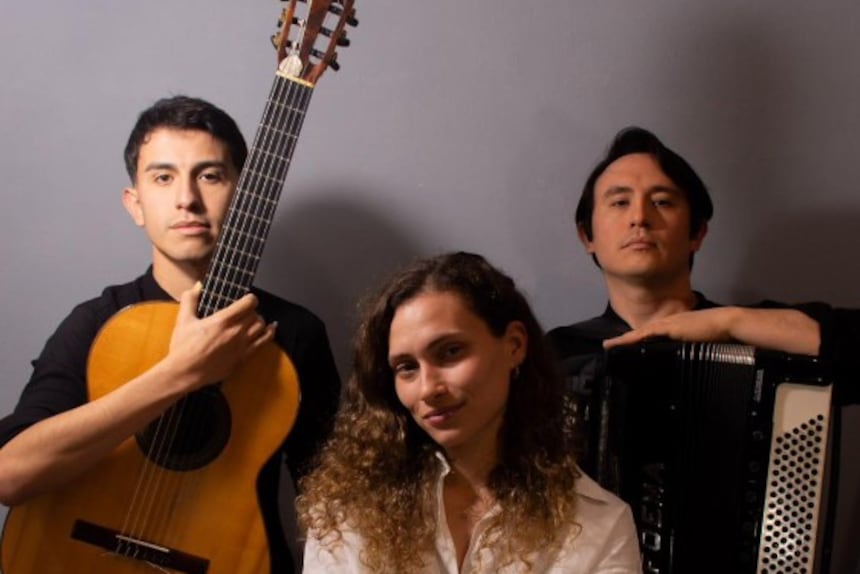 Música correntina en café de Asunción