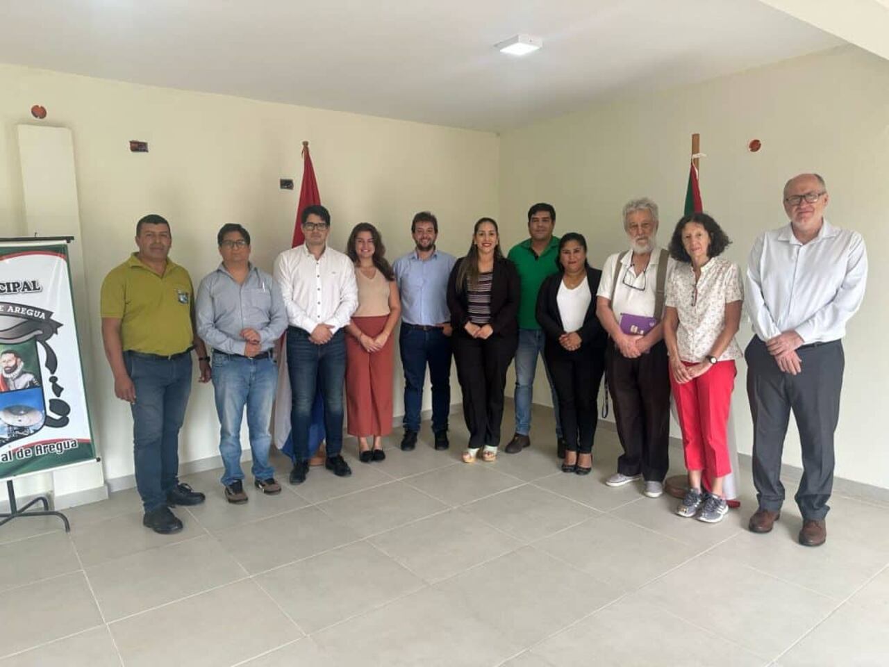 Reunión en municipio de Aregua.