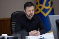 Zelenski no descarta diálogos con Moscú este mes