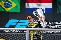Joshua Dürksen domina Monza y corona un doblete para la historia