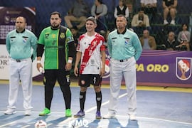 Atenas asume comando de la Copa Oro del fútbol de salón
