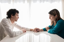 ¿Mensajes o cara a cara para resolver una discusión?