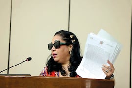 Para destitución de Yamy Nal ya no se aplicó reglamento de 30 votos
