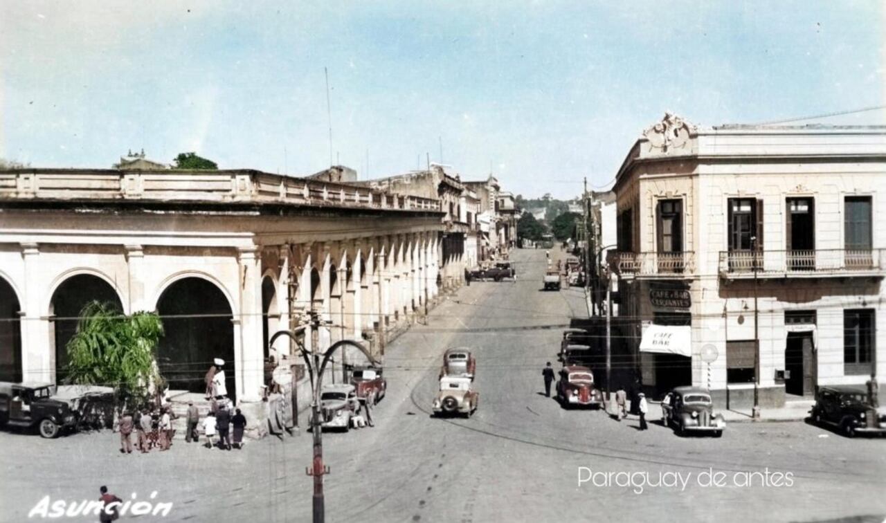 La Recova fue durante más de un siglo un punto clave del circuito portuario y comercial deAsunción, la restauración se da como parte del programa Tekorenda.
