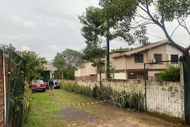 Asesinan a puñaladas a un hombre dentro de su vivienda en Encarnación