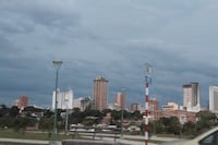 Jueves cálido y con lluvias dispersas