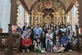 El profesor que enseña a valorar la arquitectura asuncena caminando