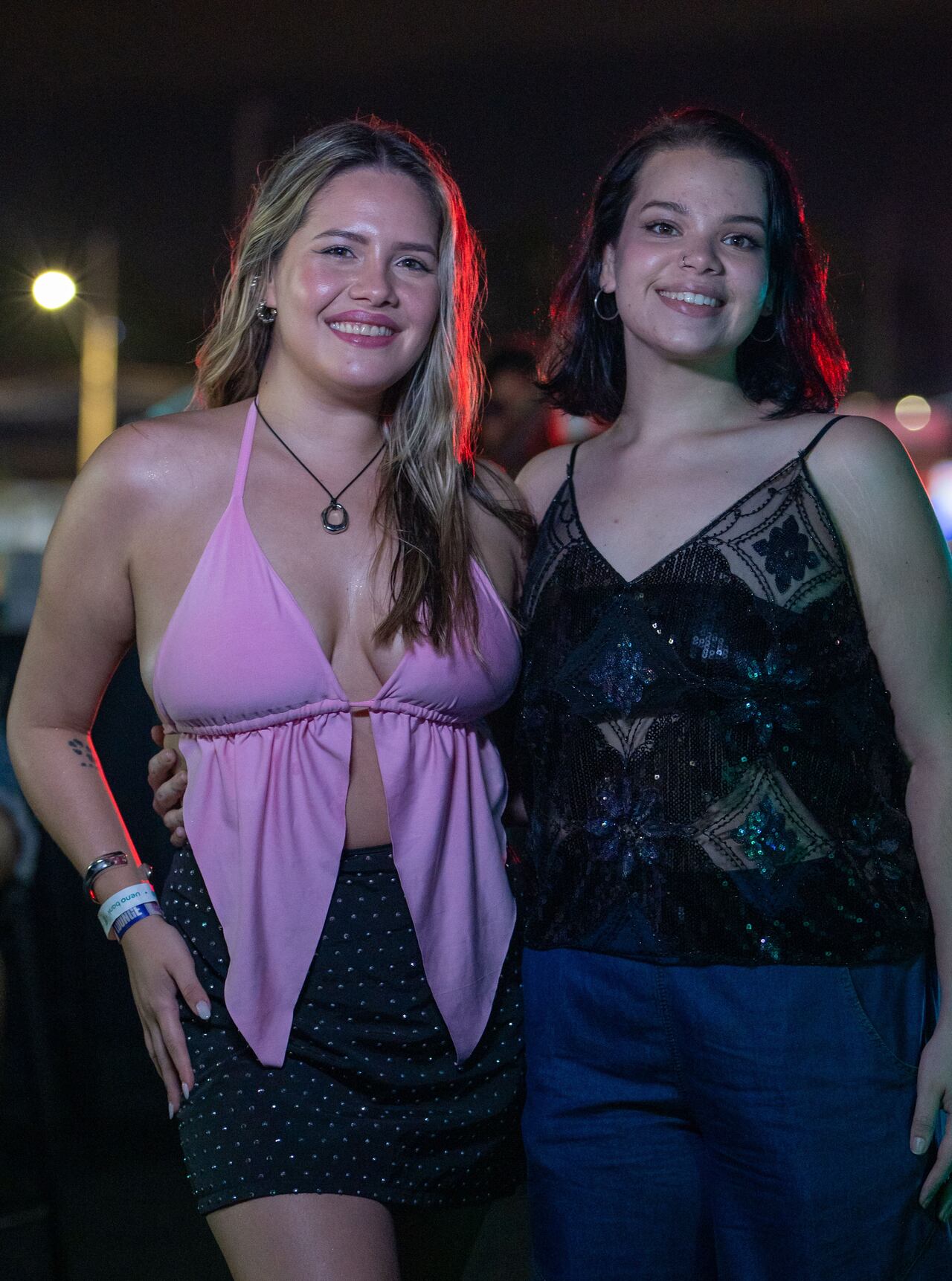 Angelly Portillo y Silvia Hayes.