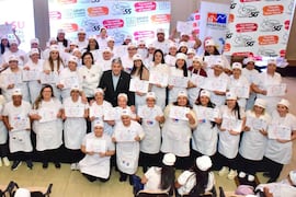 Capacitación que inspira, egresan 255 emprendedores gastronómicos