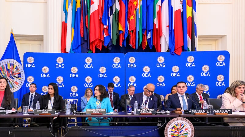 La sesión extraordinaria convocada por OEA sobre la situación en Nicaragua. Fue presidida por el canciller paraguayo, Rubén Ramírez Lezcano (2do de la der.), en Washington. (Foto: Web de OEA)
