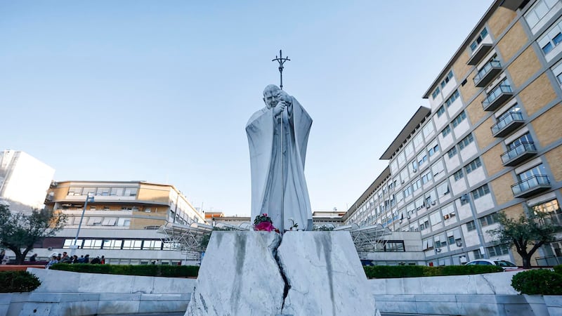 Hospital Gemelli de Roma. El papa León XIV será ingresado esta mañana a este centro asistencial.