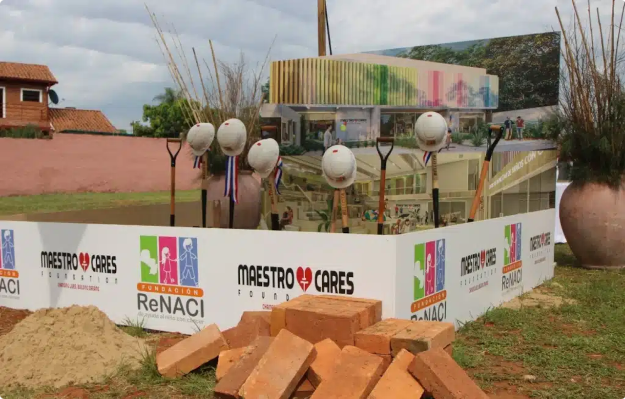 El centro beneficiará a más de600 pacientes pediátricos al año,brindando atención médica integral, apoyo emocional, educación y rehabilitación.