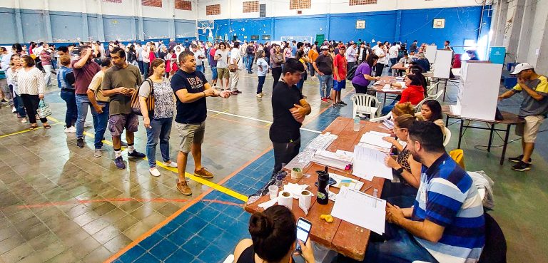 Buena concurrencia y habría que ver a cuánto llega el porcentaje de participación.