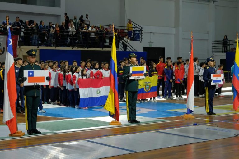 Se inauguró en Luque el Sudamericano de formativas del deporte de las armas