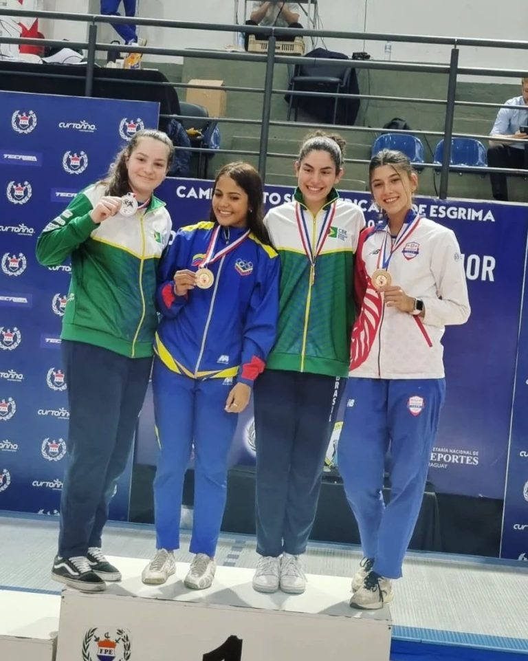 Janine Hanspach es la primera compatriota que sube al podio en sudamericano de esgrima