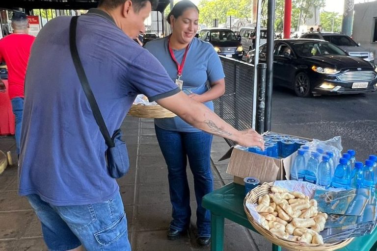 Iniciativa en favor de turistas se realiza en Ciudad del Este