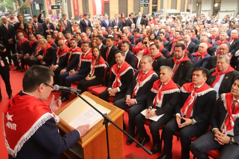 Cartes encabeza el aniversario 137 de la ANR y reafirma apoyo al gobierno de Peña