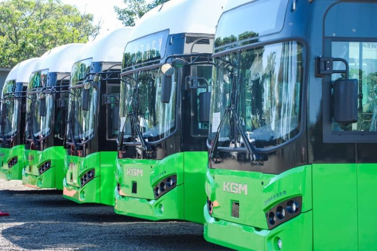 Concurso busca “customizar” buses eléctricos donados por Corea