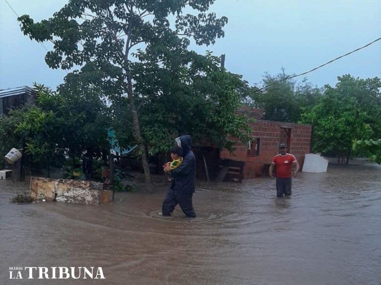 Asistencia en Itapúa y Misiones luego del temporal