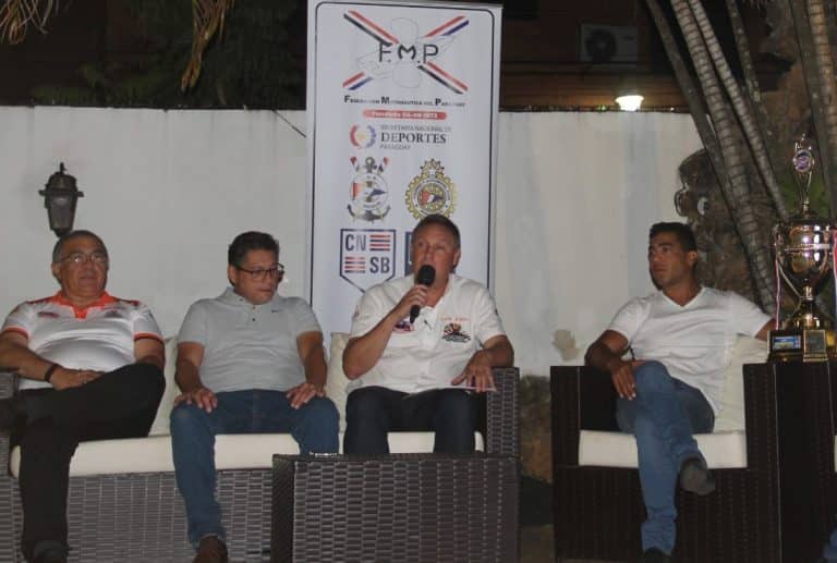 Motos acuáticas preparan nueva fecha en San Bernardino