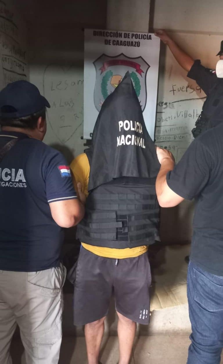 Detienen al hombre que apuñaló 30 veces a su pareja