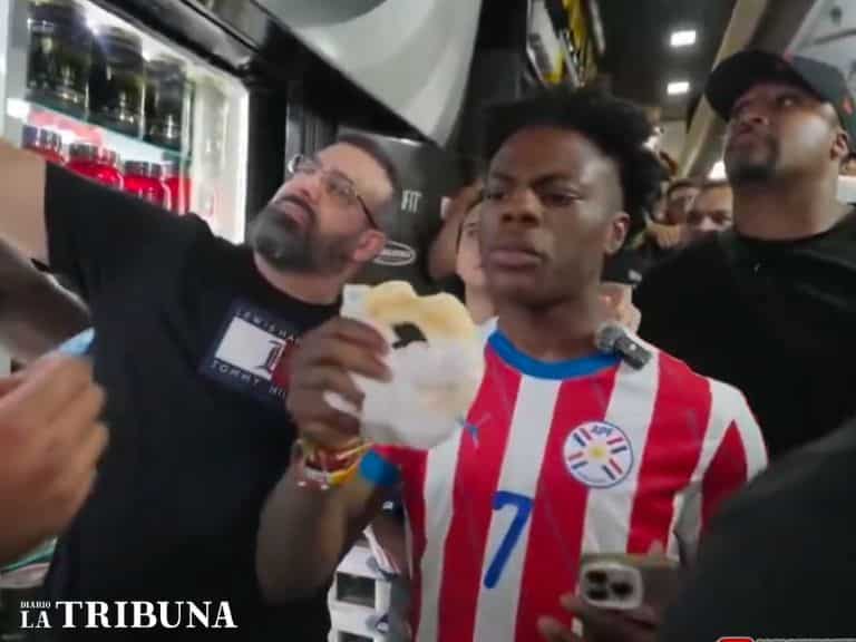 Speed en Paraguay: el streamer probó la chipa y el tereré, en medio de una multitud