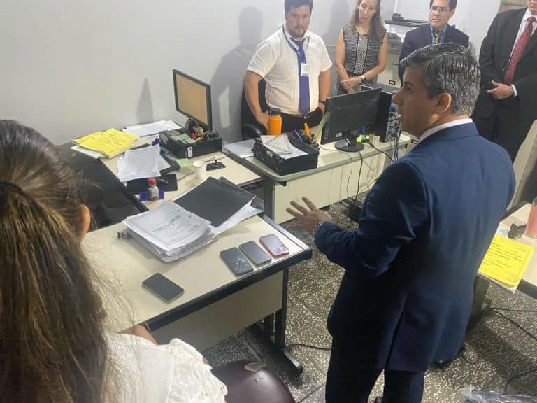 La Fiscalía allanó oficina de Estadística Judicial de Villa Hayes en caso «mafia de los pagarés»