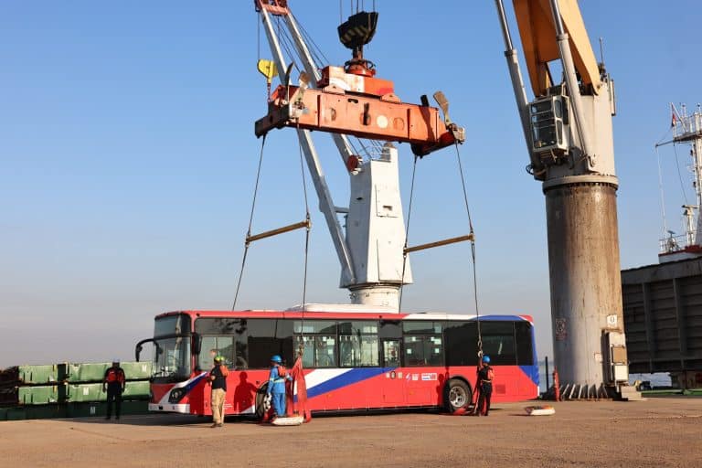 Llegaron a Paraguay los buses eléctricos donados por Taiwán