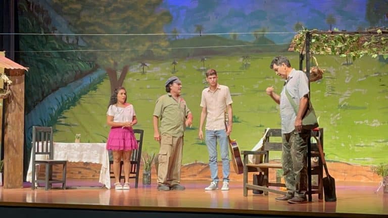 Plata Yvyguy Rekavo culmina su gira con funciones en Asunción
