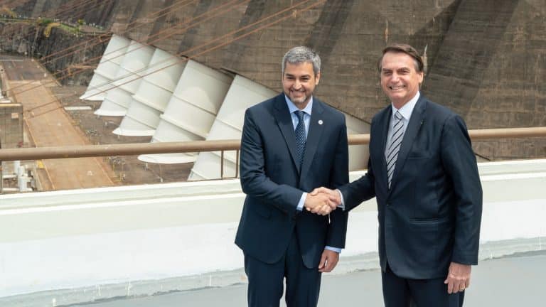 Mario Abdo Benítez llamó a expresidente, Jair Bolsonaro, quien había ordenado espiar a Paraguay
